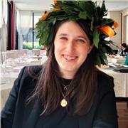 Vuoi ripassare inglese, italiano, filosofia o altre materie per le superiori o medie? Eccomi qui!